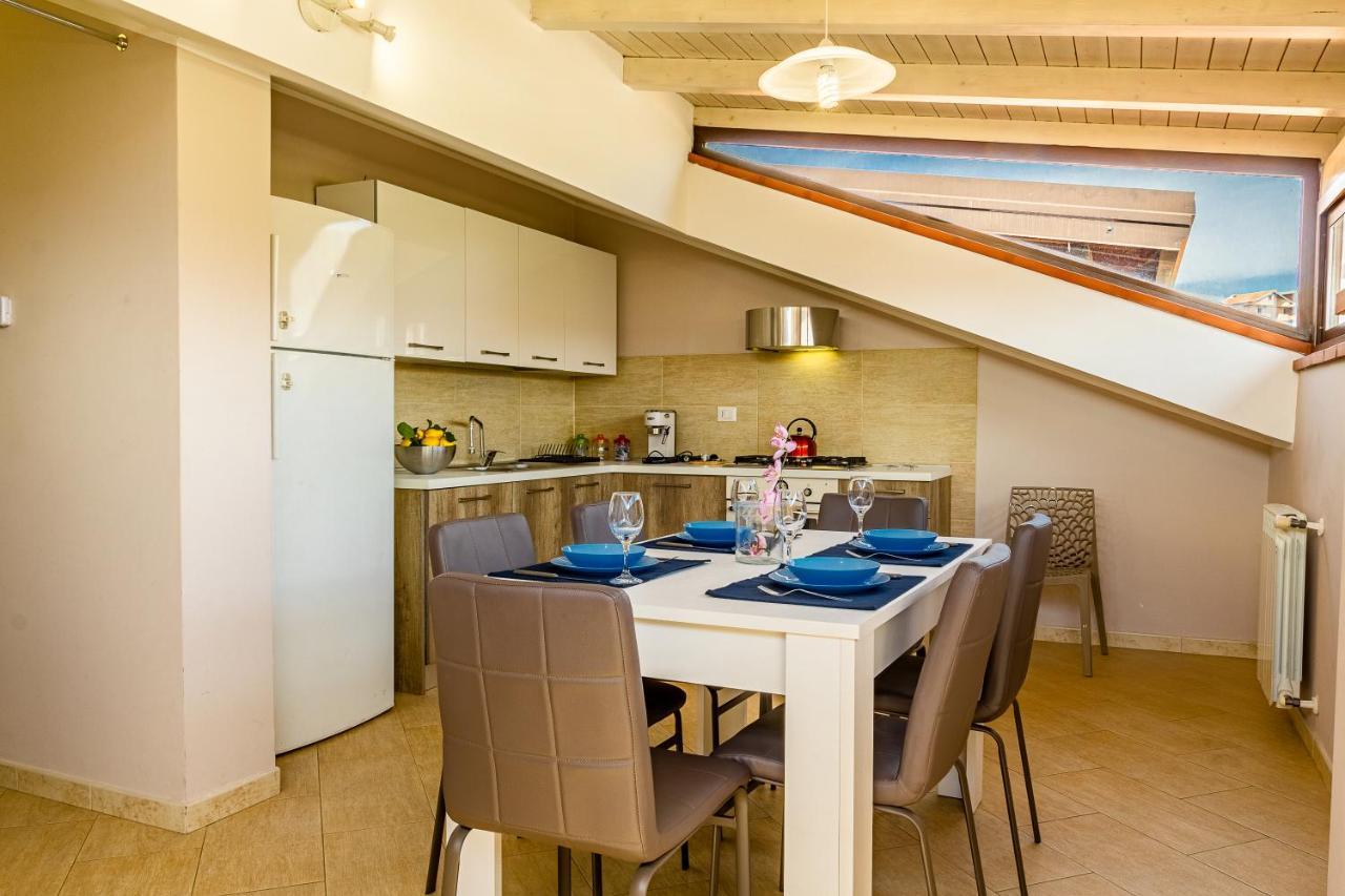Villetta Desiderio Apartment Giardini Naxos Exteriör bild